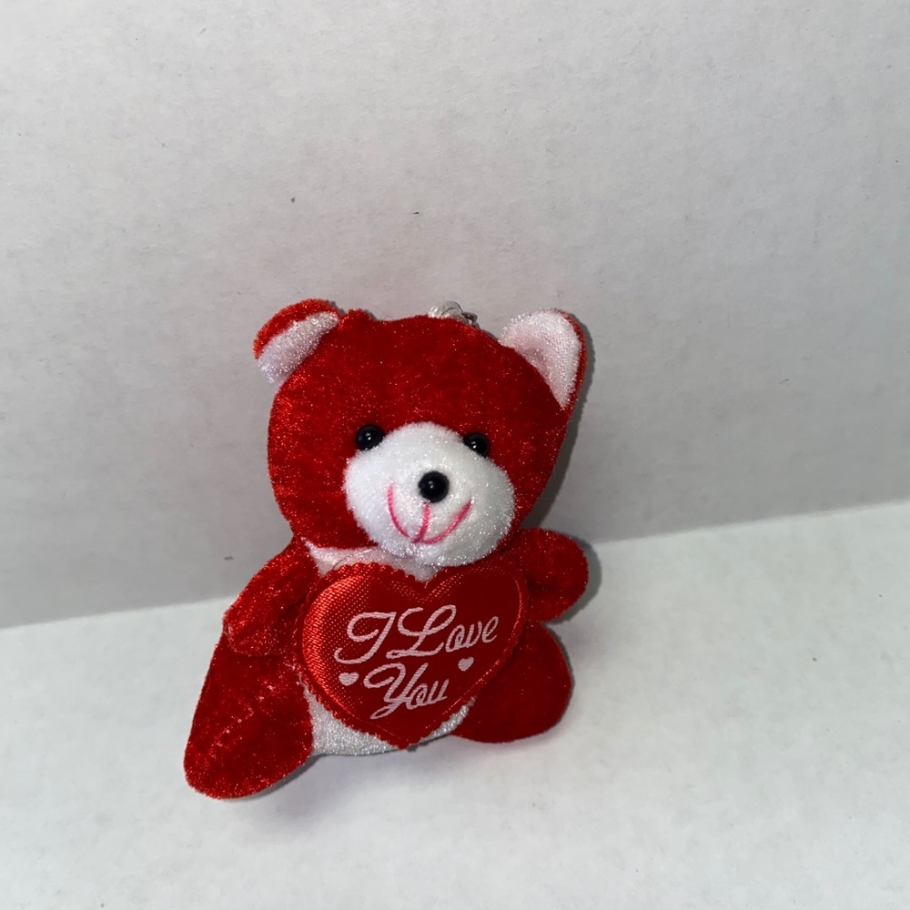 Valentine’s Day bear keychain